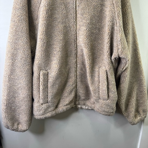 Urban Outfitters BDG Tan Teddy Sherpa Jacket Size Large Oversized - Picture 6 of 14